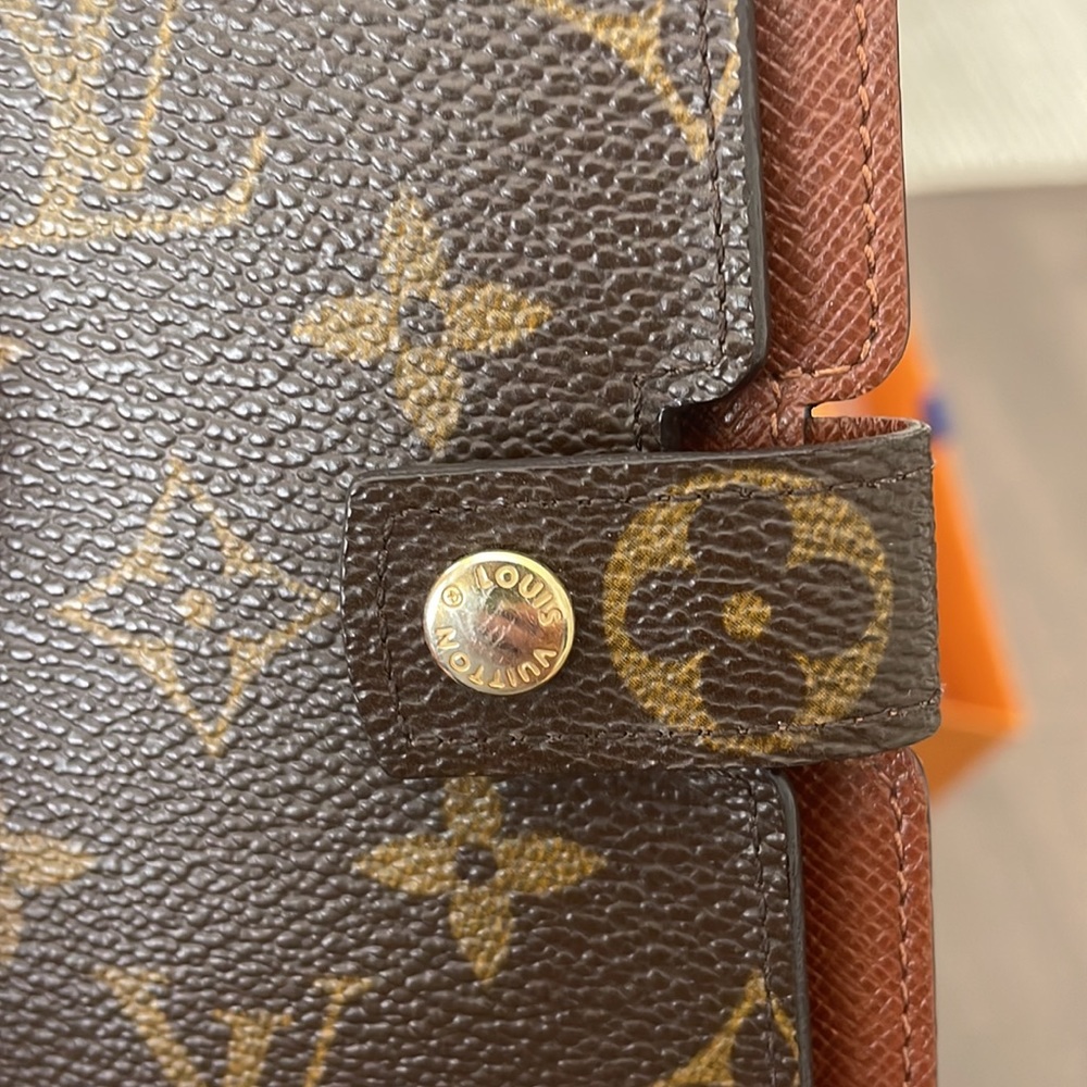 Louis Vuitton original palm pilot case, can be used as a wallet/card holder - Picture 6 of 6